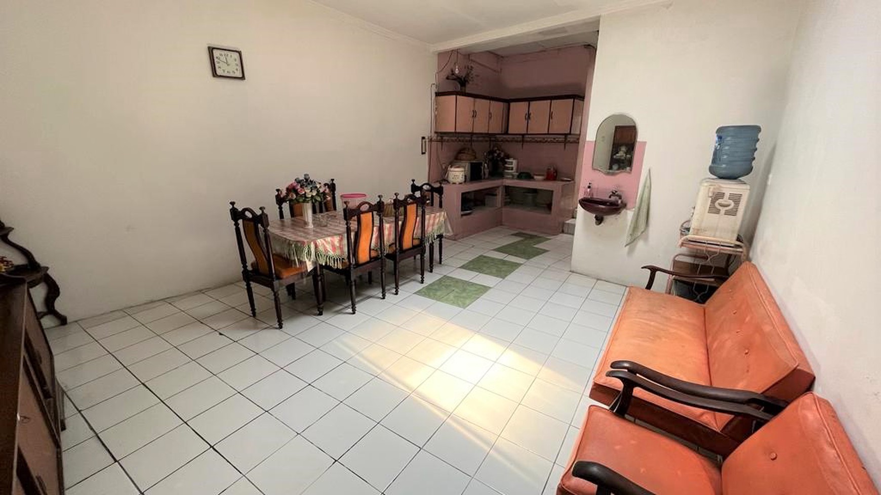 Dijual Cepat Rumah 2 lantai di Ciracas Jakarta Timur