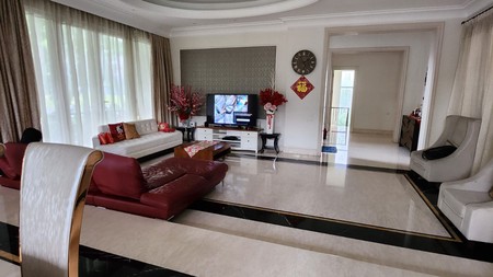 Dijual Rumah Graha Famili FULL FURNISHED 3 Lantai Interior Mewah* Premium Cluster Dekat Area Golf Dekat Bukit Darmo Golf