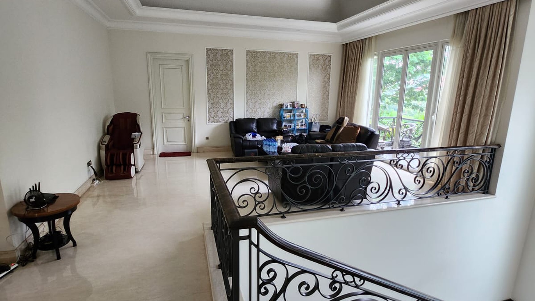 Rumah Graha Family Lux Dekat Golf Surabaya Barat