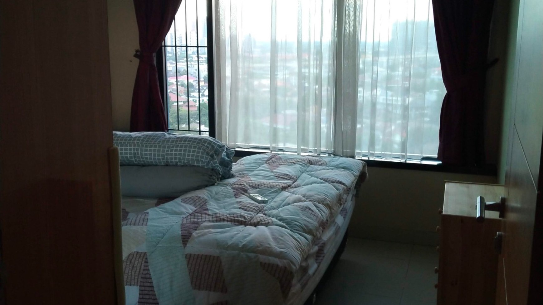 SEWA HAMPTON'S PARK APARTMENT CITY VIEW MURAH