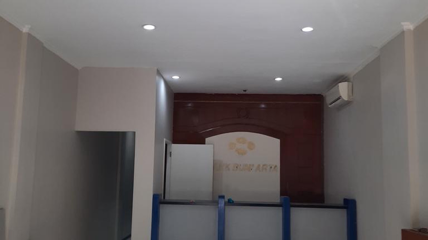 Dijual Ruko 3 Lantai Jl Diponegoro pusat kota Surabaya 