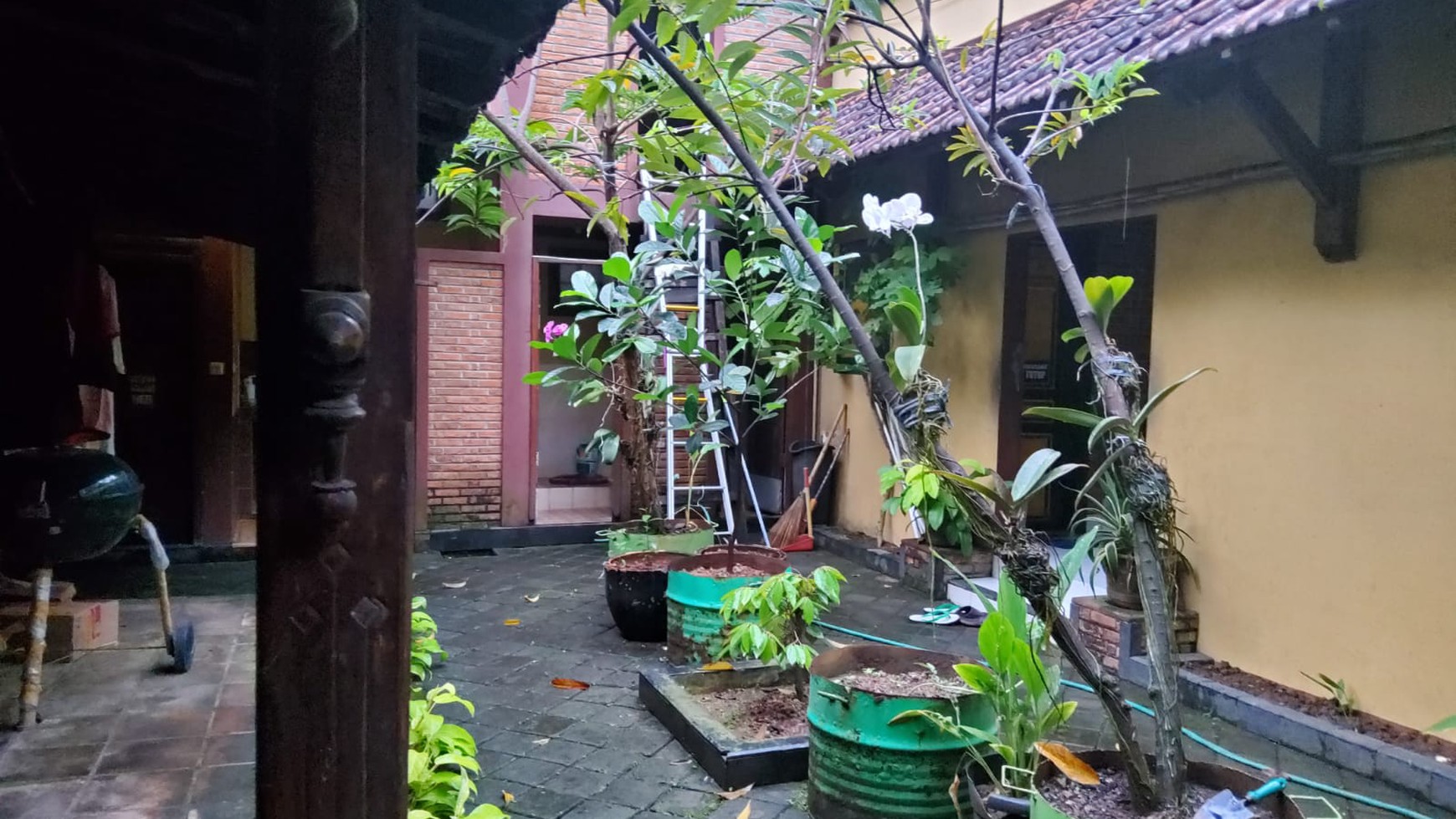 Rumah Hitung Tanah Lingkungan Nyaman & Lokasi Strategis di Widya Chandra