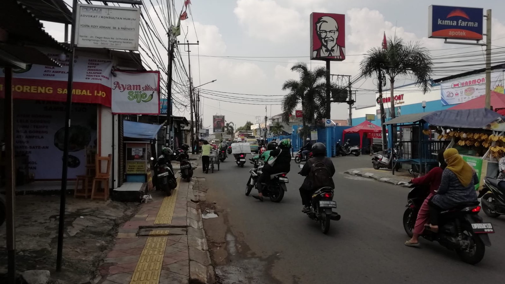 Ruko Siap Pakai dan Lokasi Strategis Pinggir Jalan Raya @Jl Ceger Raya