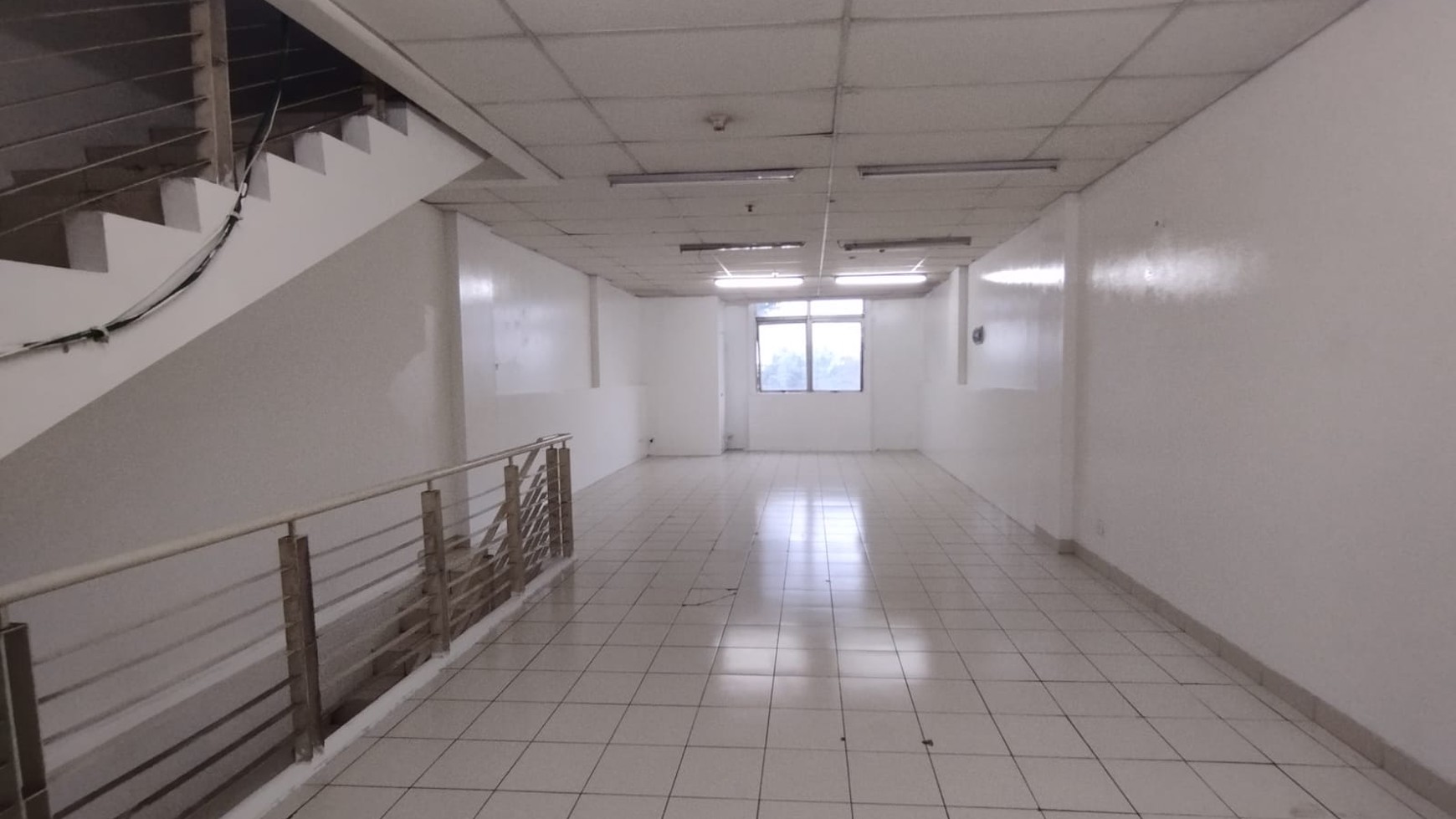 dijual ruko strategis, hadap jalan tengah kota junction bsd city serpong tangerang selatan banten