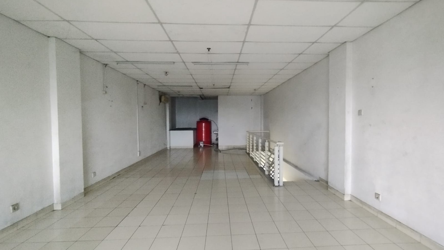 dijual ruko strategis, hadap jalan tengah kota junction bsd city serpong tangerang selatan banten