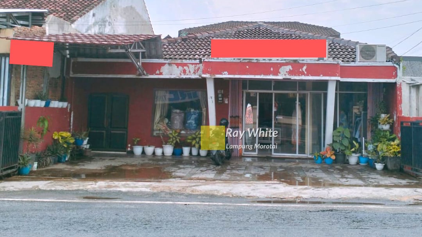 RUMAH PINGGIR JALAN PENGAJARAN