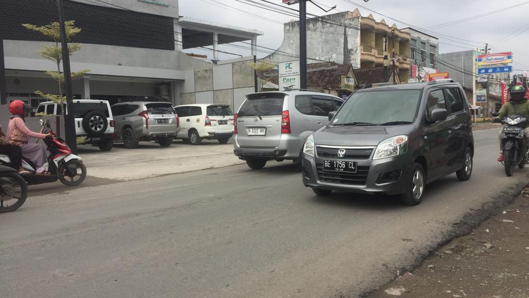 Ruko gandeng 2 pintu lebar 10x20 dua lantai di jalan tirtyasa Sukabumi Bandarlampung