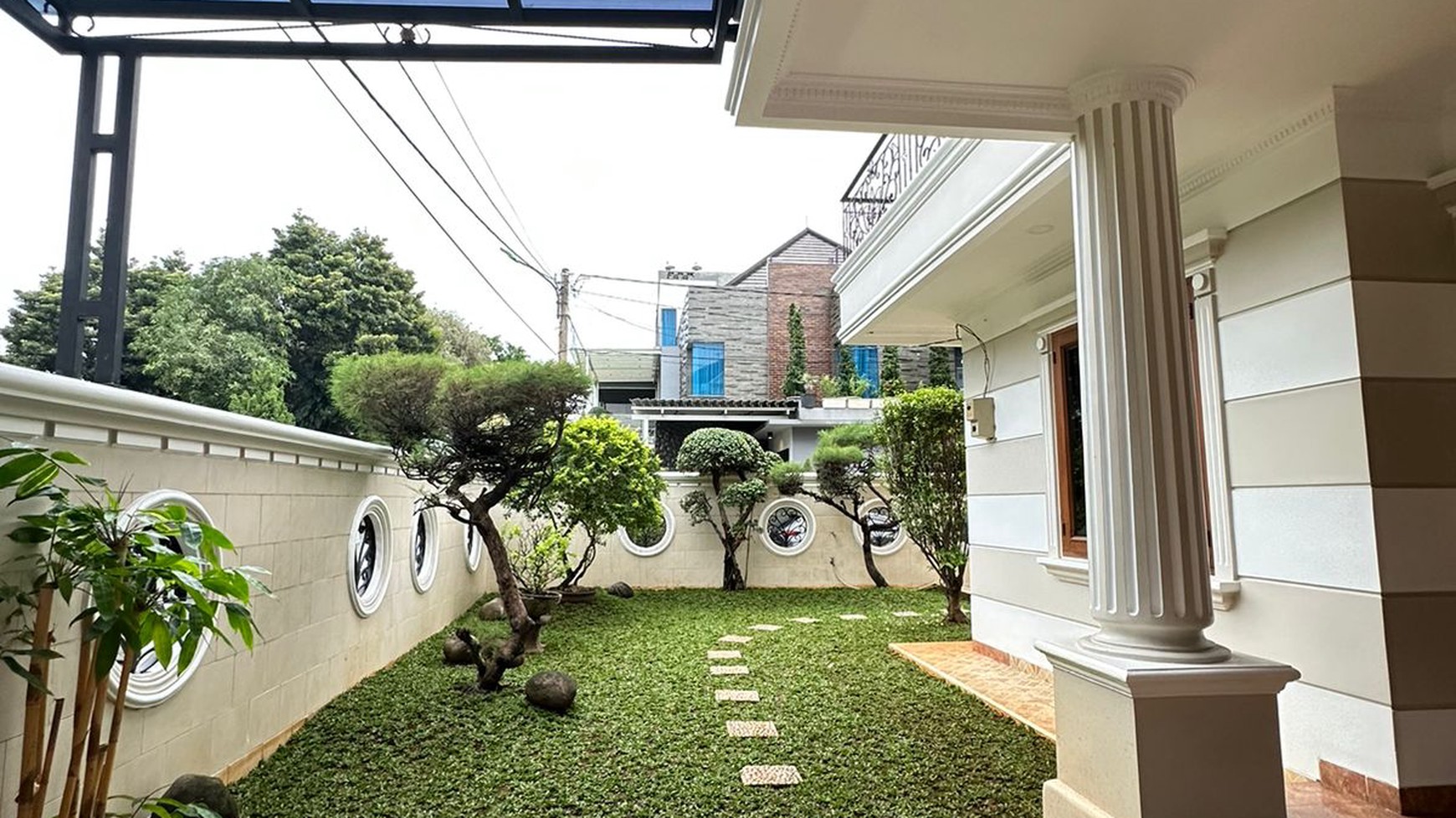 Jarang Ada. Rumah Bagus Citra Garden 3, Kalideres