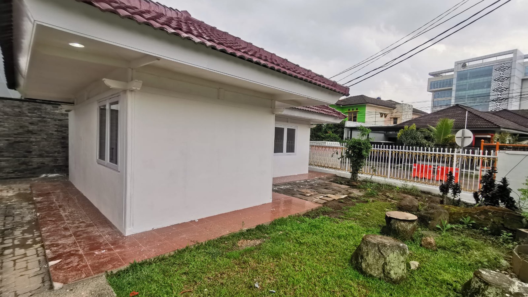 Rumah Lux Terawat di Sayap Buah Batu, Bandung