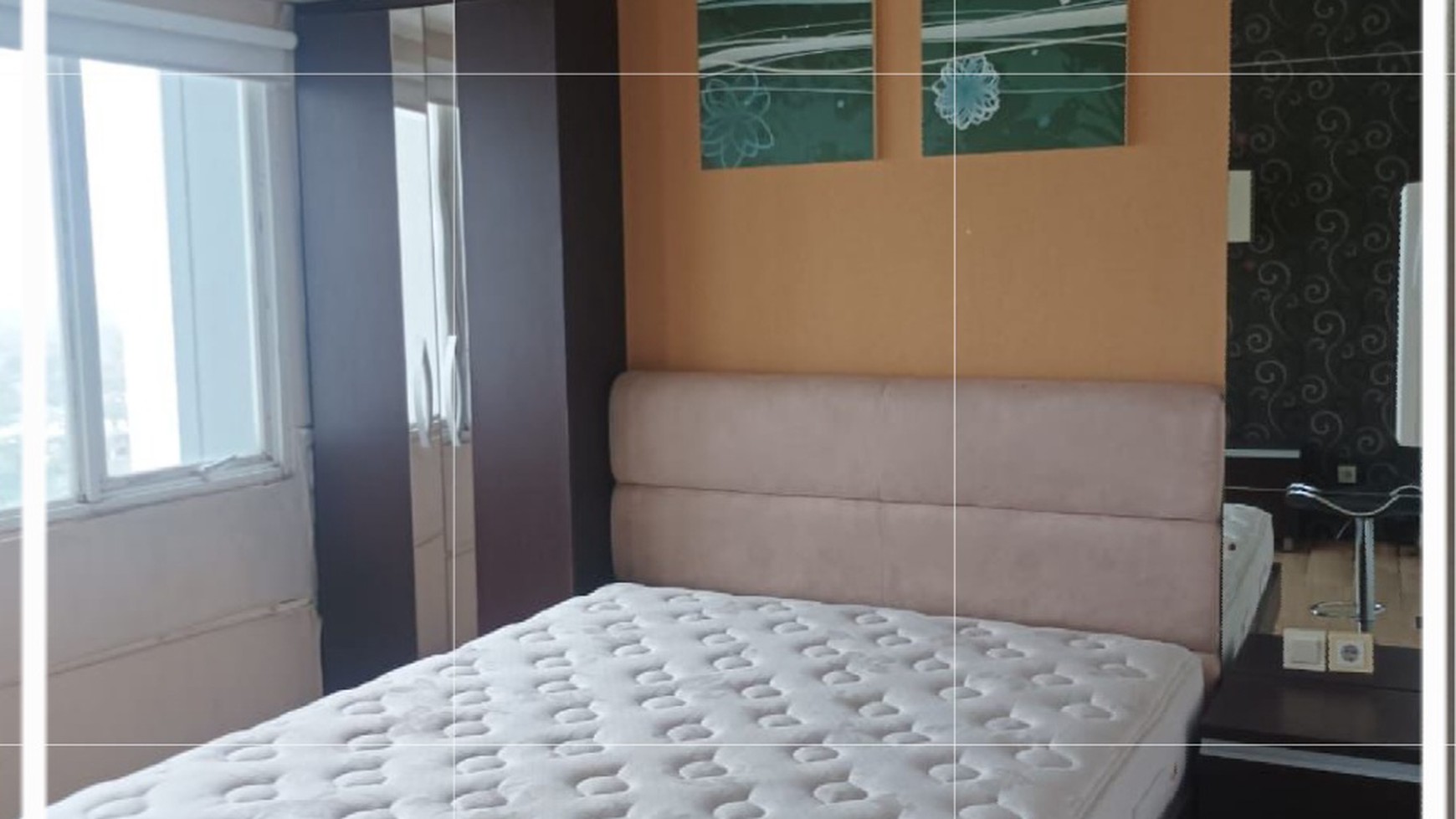 Apartemen Berkeley Universitas Ciputra tipe Studio SEMI FURNISHED Modern  - Citraland Surabaya Barat 