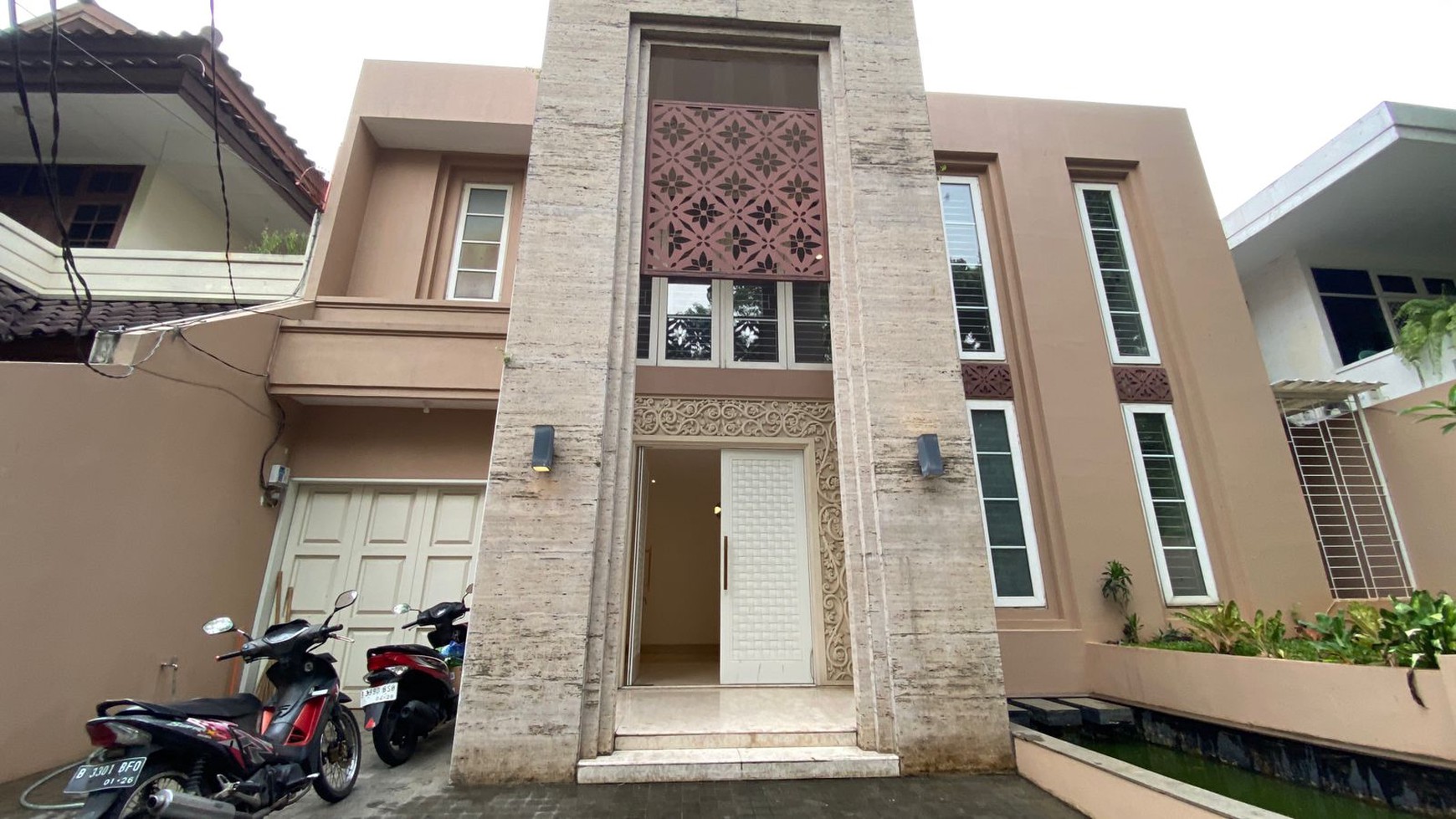 Dijual/Disewa Rumah Mewah Pondok Indah