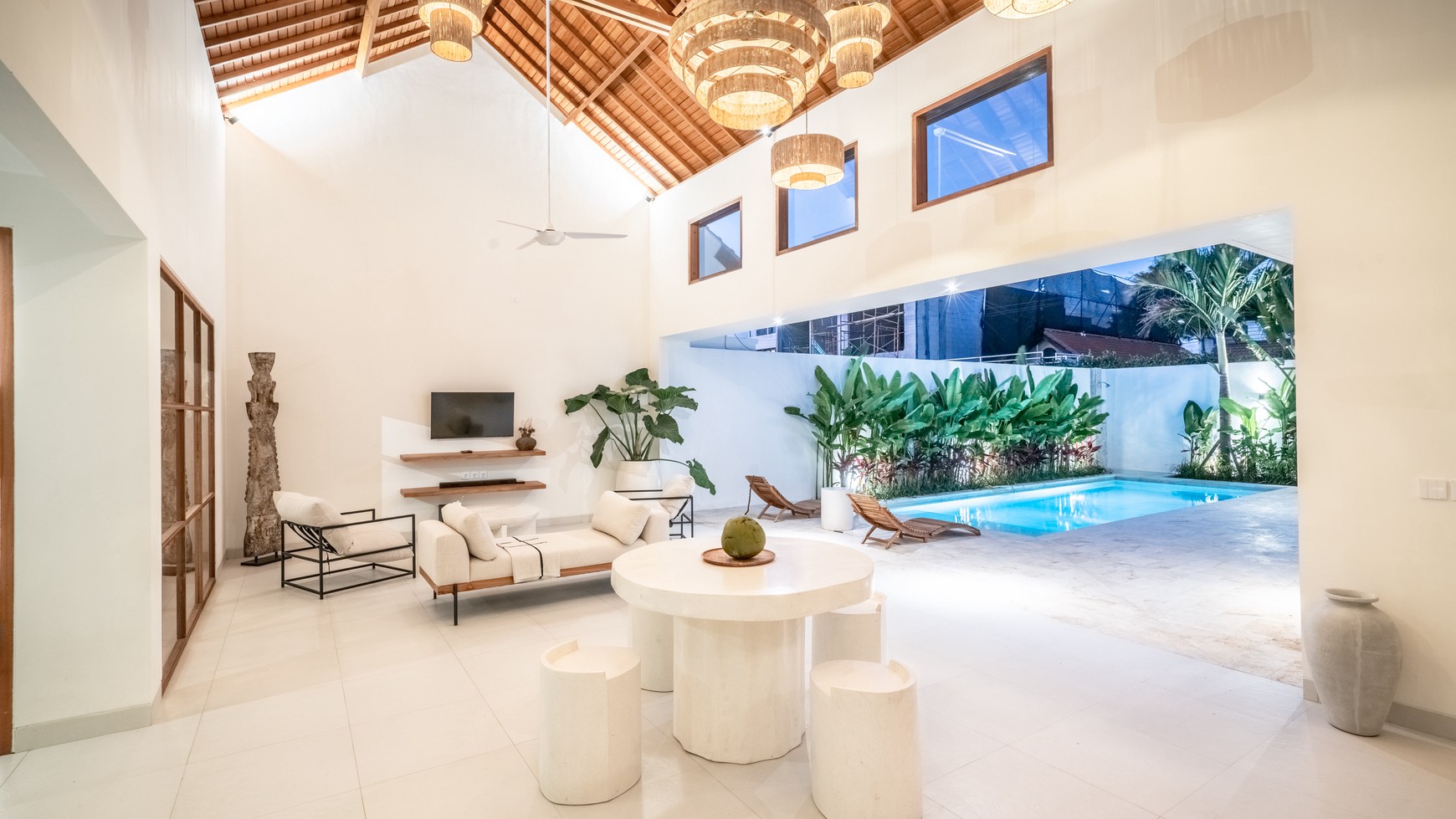 Luxurious Villa modern Leasehold 1 Floor In Heart of Canggu