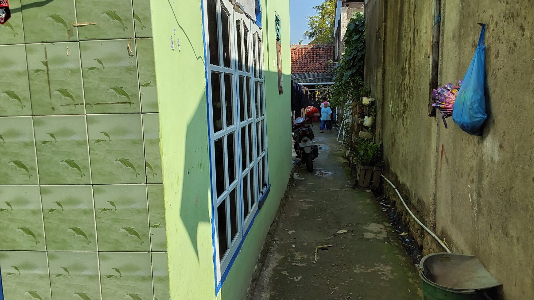 Tanah + Rumah di Kampung Walahir 