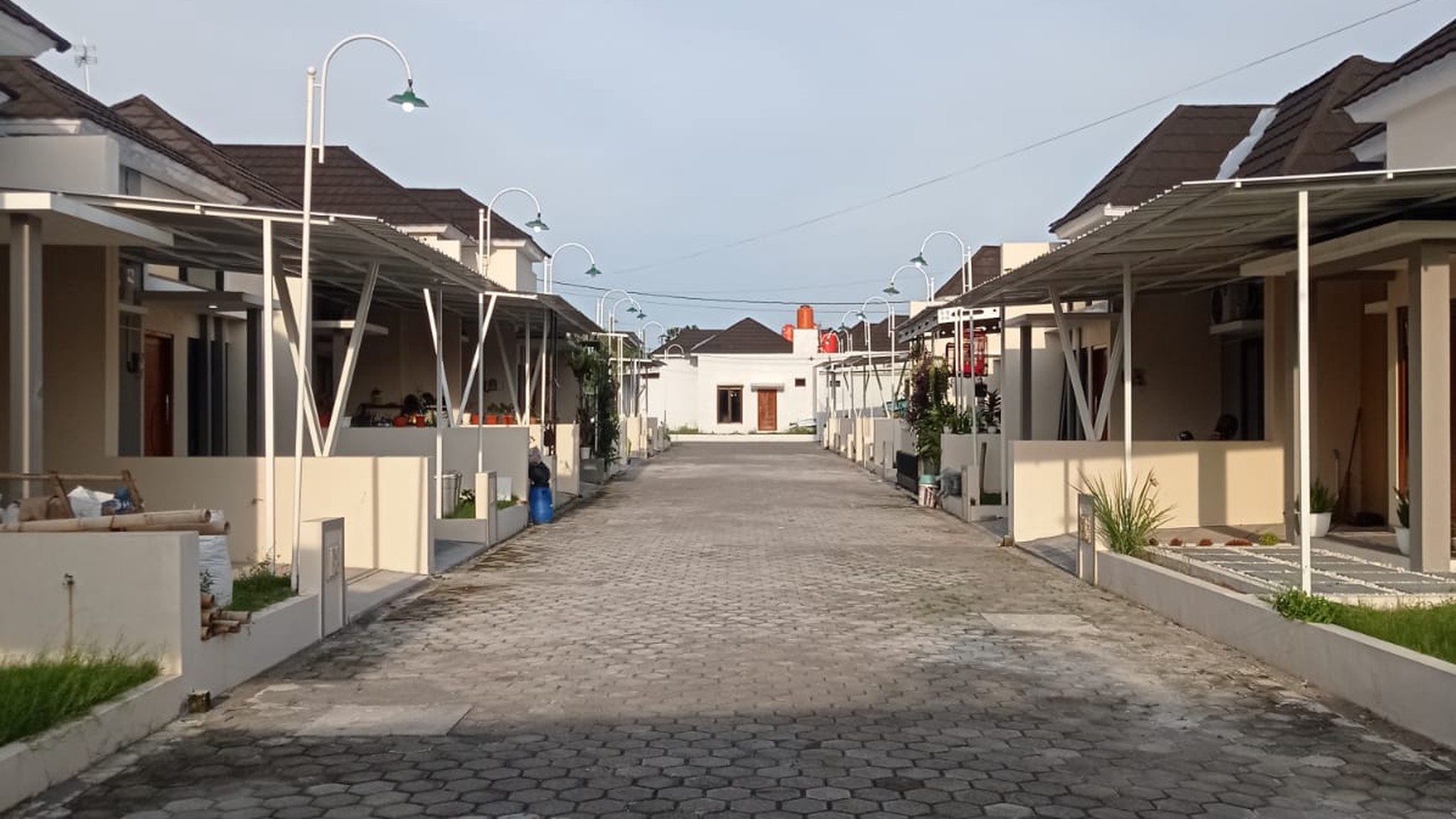 Rumah Minimalis Baru Siap Huni Di Perumahan Grand Village Banguntapan