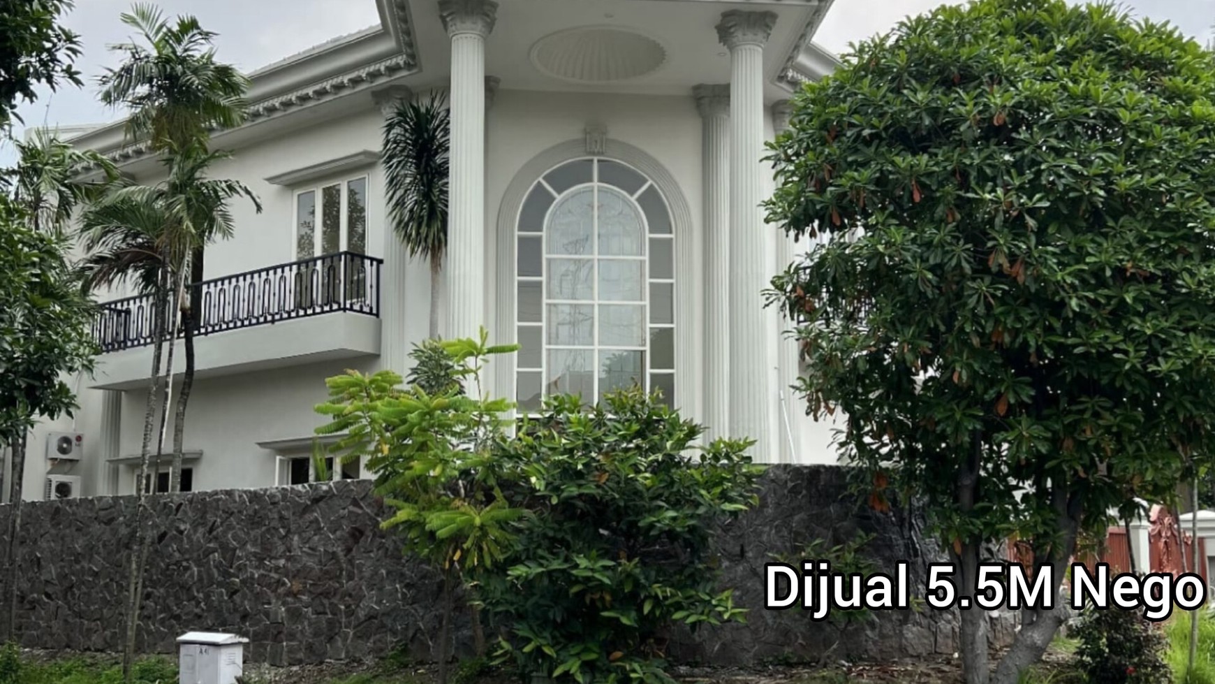 Dijual Rumah Mewah Villa Valensia Pakuwon Indah Surabaya Barat