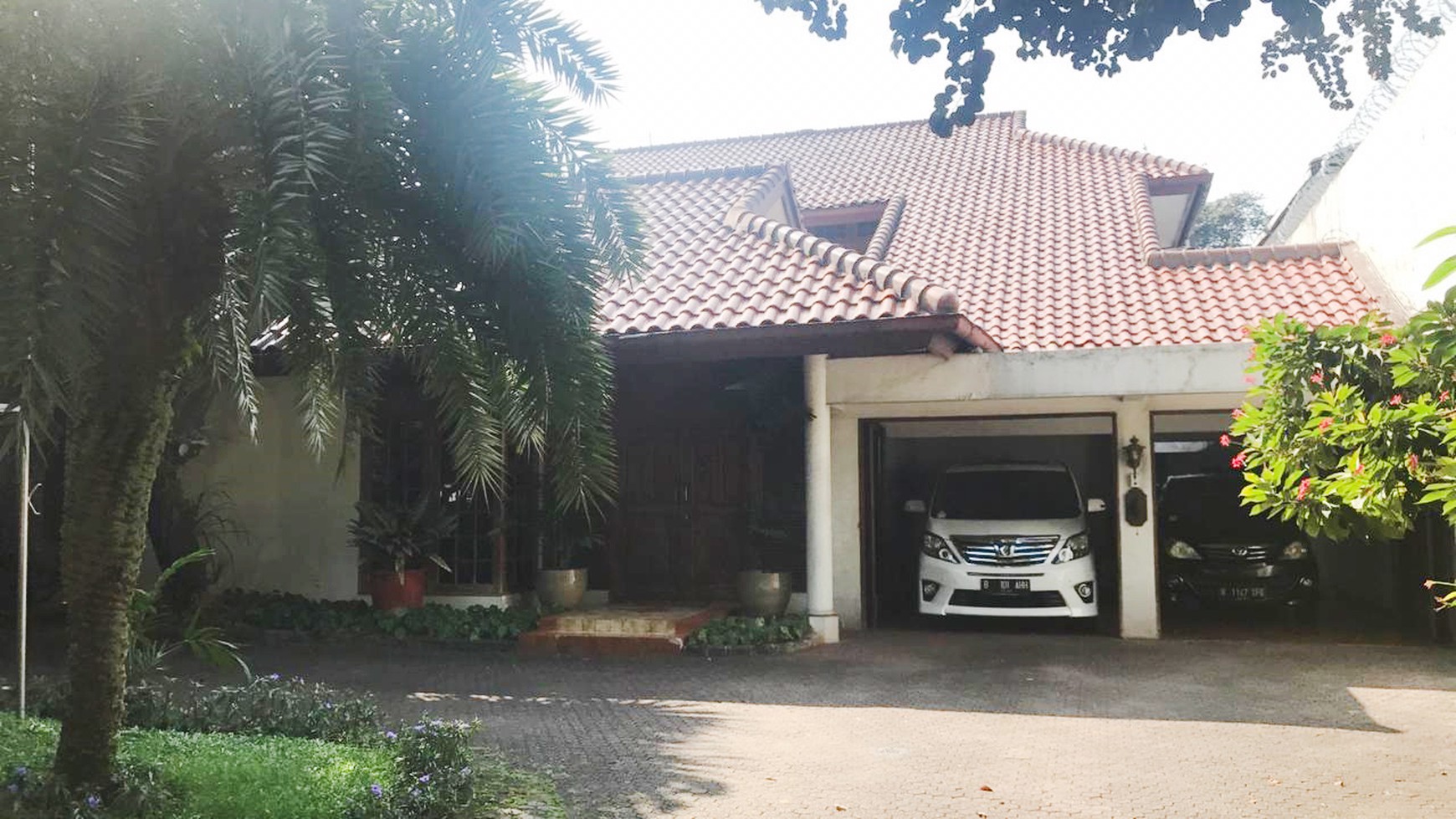 Rumah Bagus Di Jl Metro Pondok Indah, Jakarta Selatan