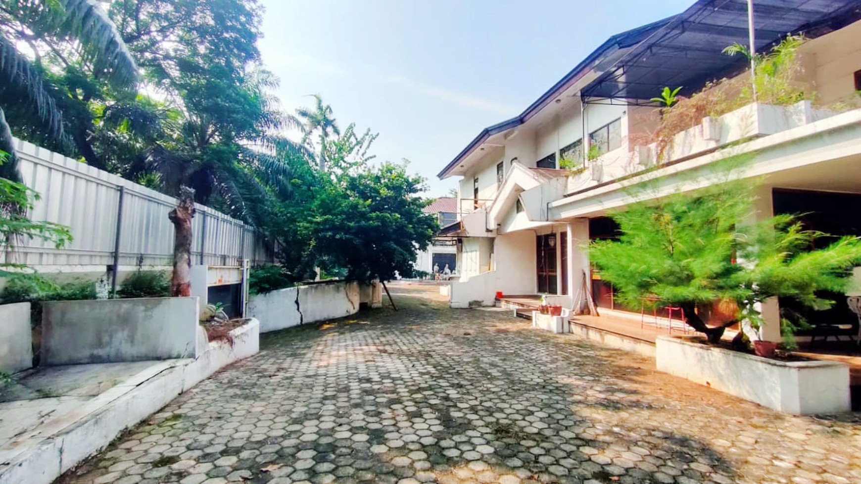 Rumah Hitung Tanah Di Jl Metro Pondok Indah, Jakarta Selatan