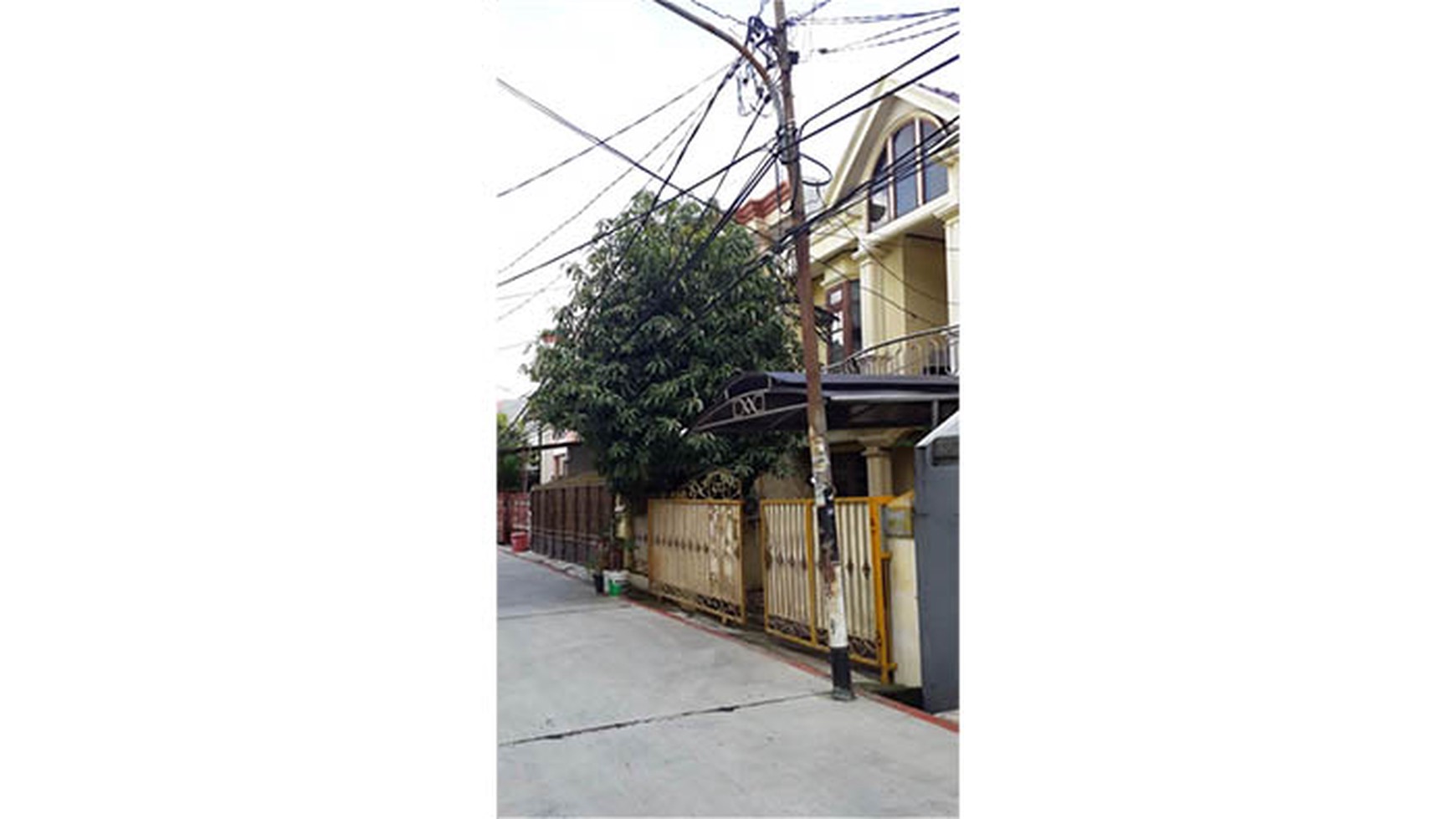 Rumah Komplek Walikota, Kuning Langsat Kelapa Gading Luas 8x16m2