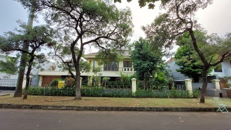Rumah Asri Ancol Timur Ada Kolam Renang