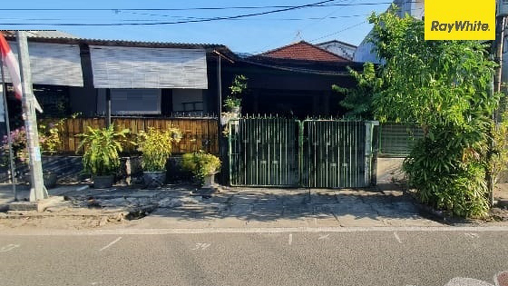 Dijual Rumah SHM Pusat Kota di Jalan Petemon Surabaya