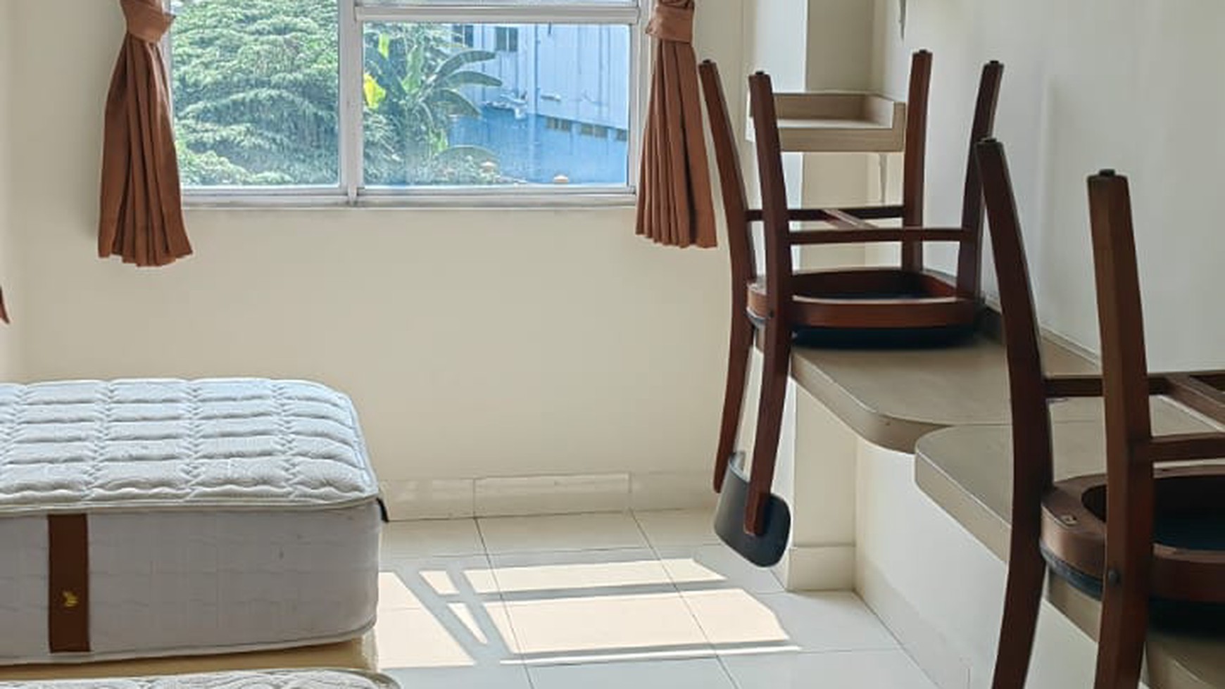 Apartemen Elvis Lengkap dengan Furniture