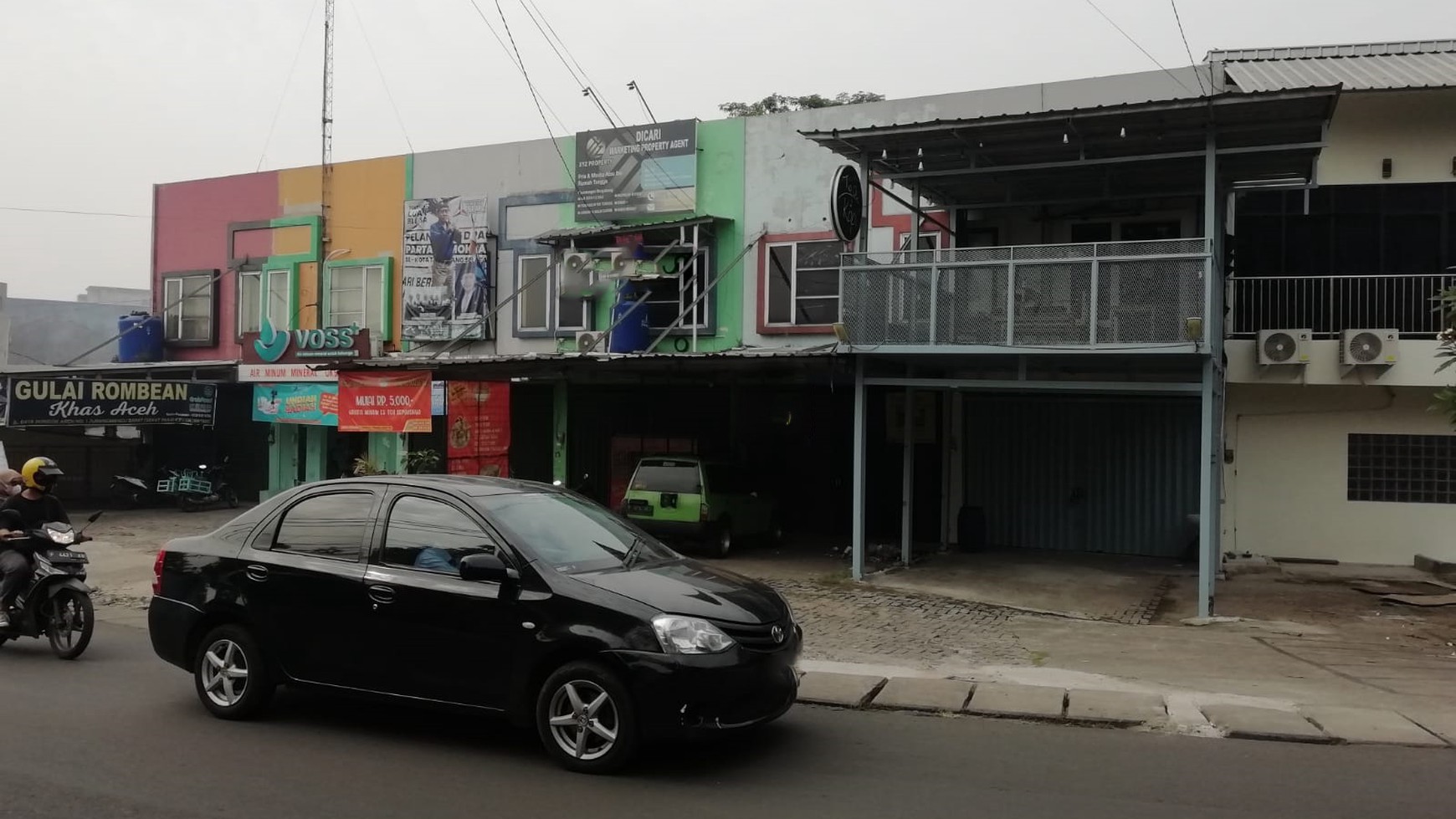 Rumah Lokasi Strategis Pinggir Jalan Raya dan Kawasan Ramai @Jl Ceger Raya