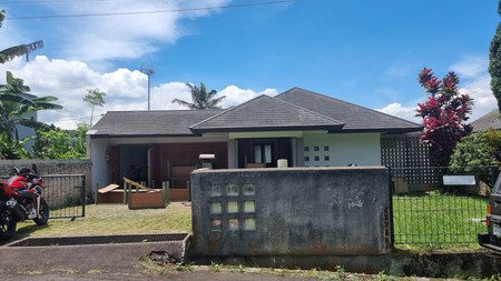 Rumah Minimalis Classic di Komplek Cipaku Indah, Bandung