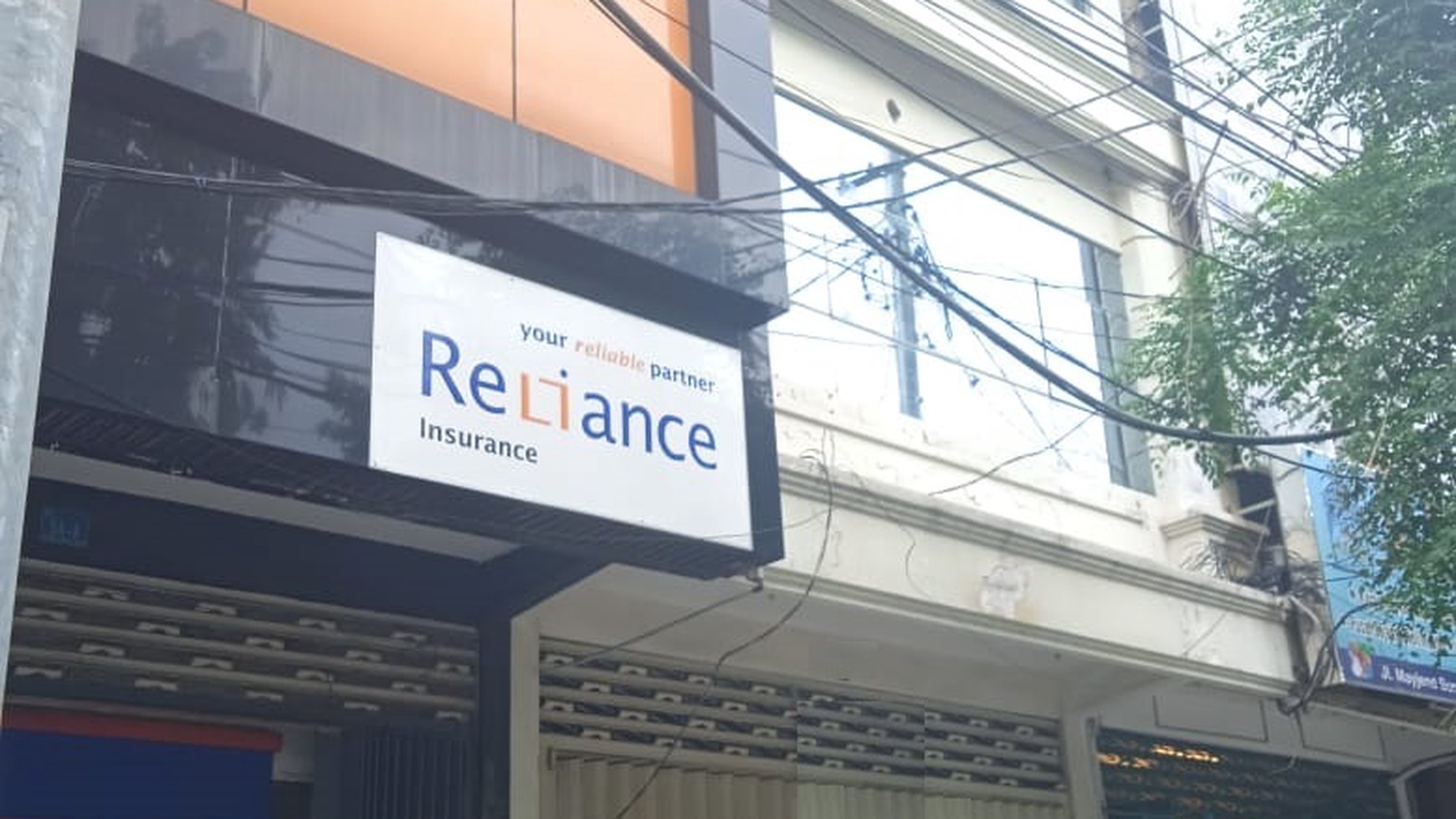 Ruko 4 lantai di Jalan Mayjend Sungkono, Surabaya 