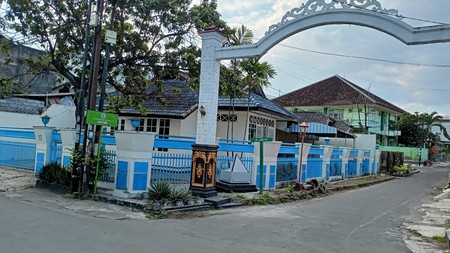 RUMAH DI CONDONGCATUR DEPOK SLEMAN DEKAT KAMPUS 