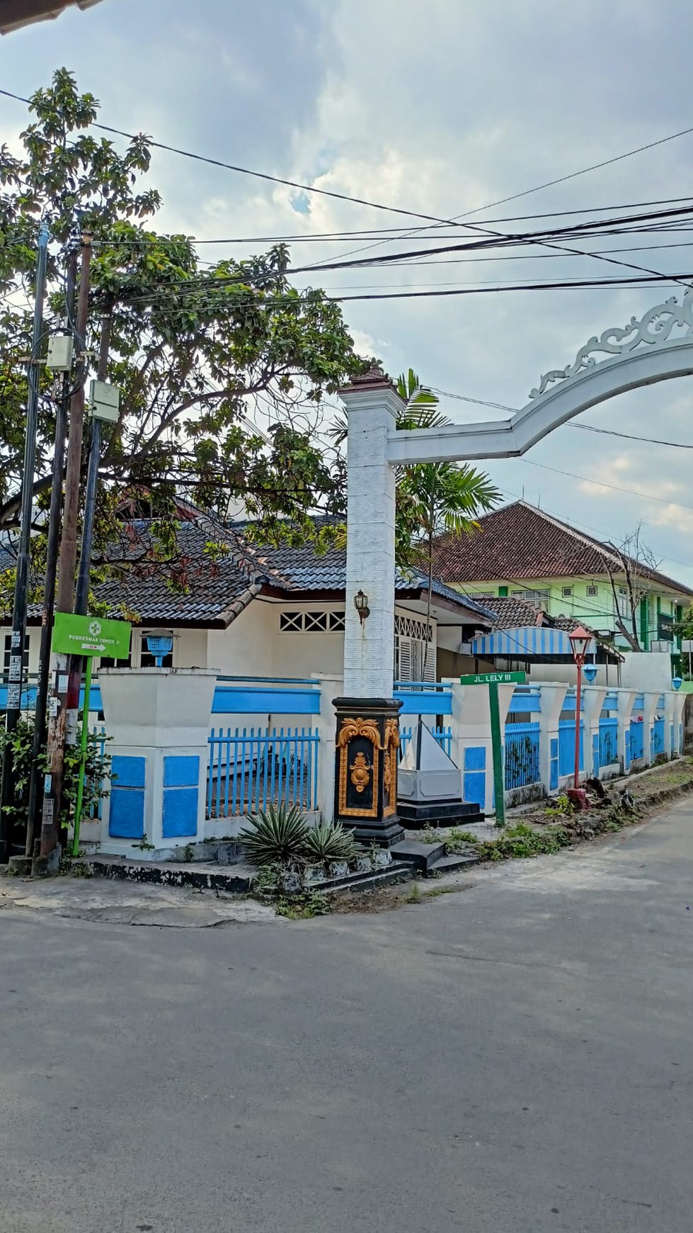 RUMAH DI CONDONGCATUR DEPOK SLEMAN DEKAT KAMPUS 