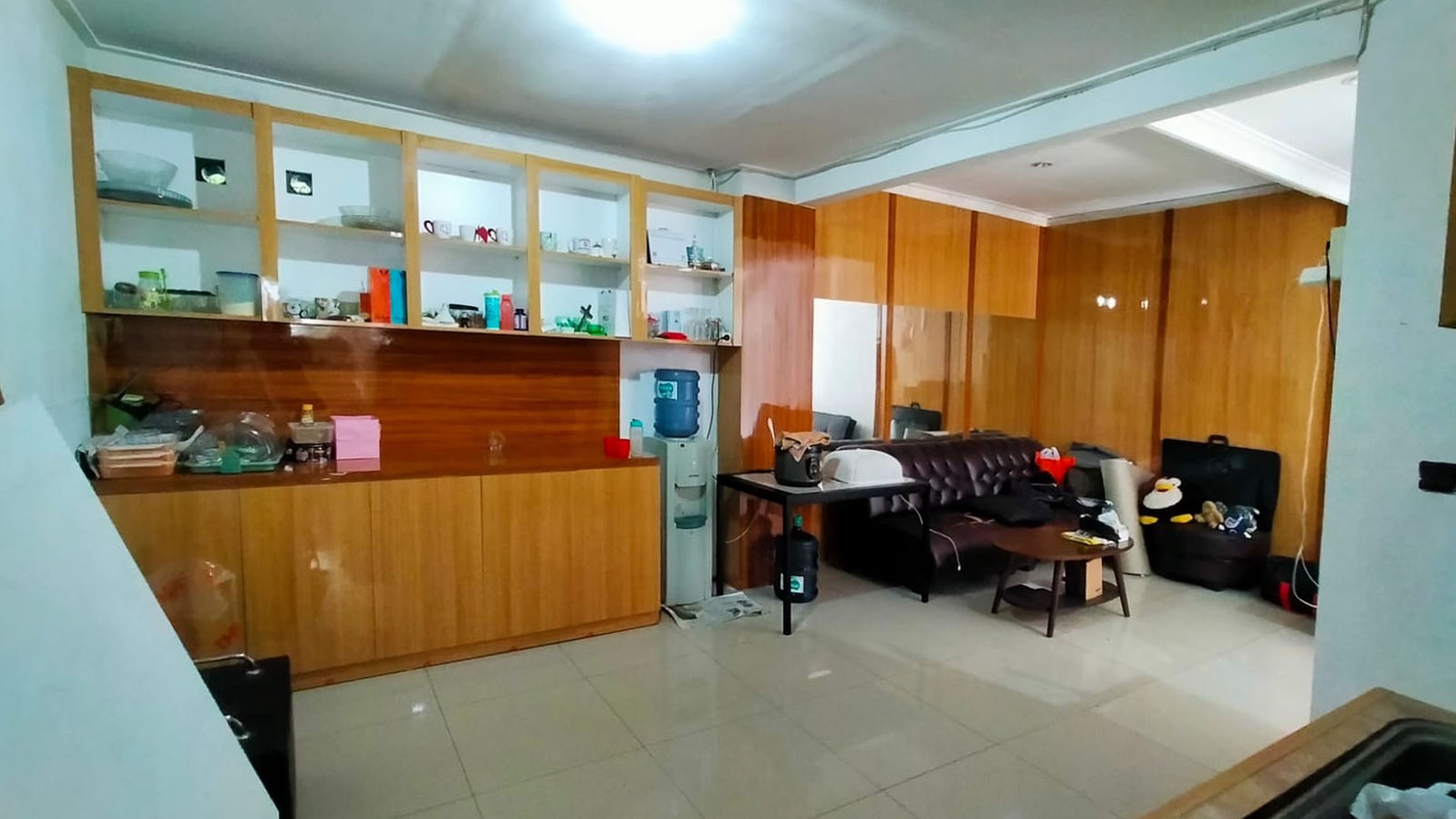 Rumah Asri Semi Furnished di Komplek Setra Duta, Bandung