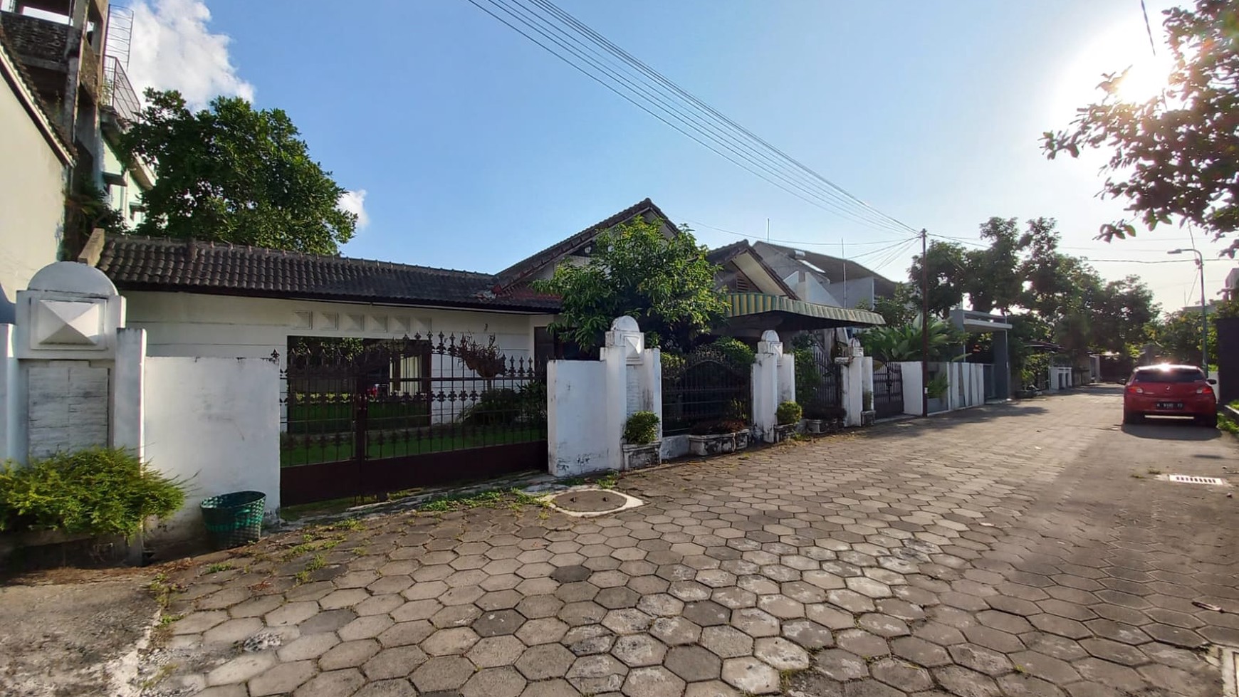 Rumah Dengan Halaman Luas Lokasi Strategis Di Jl Bener, Tegalrejo, Yogyakarta