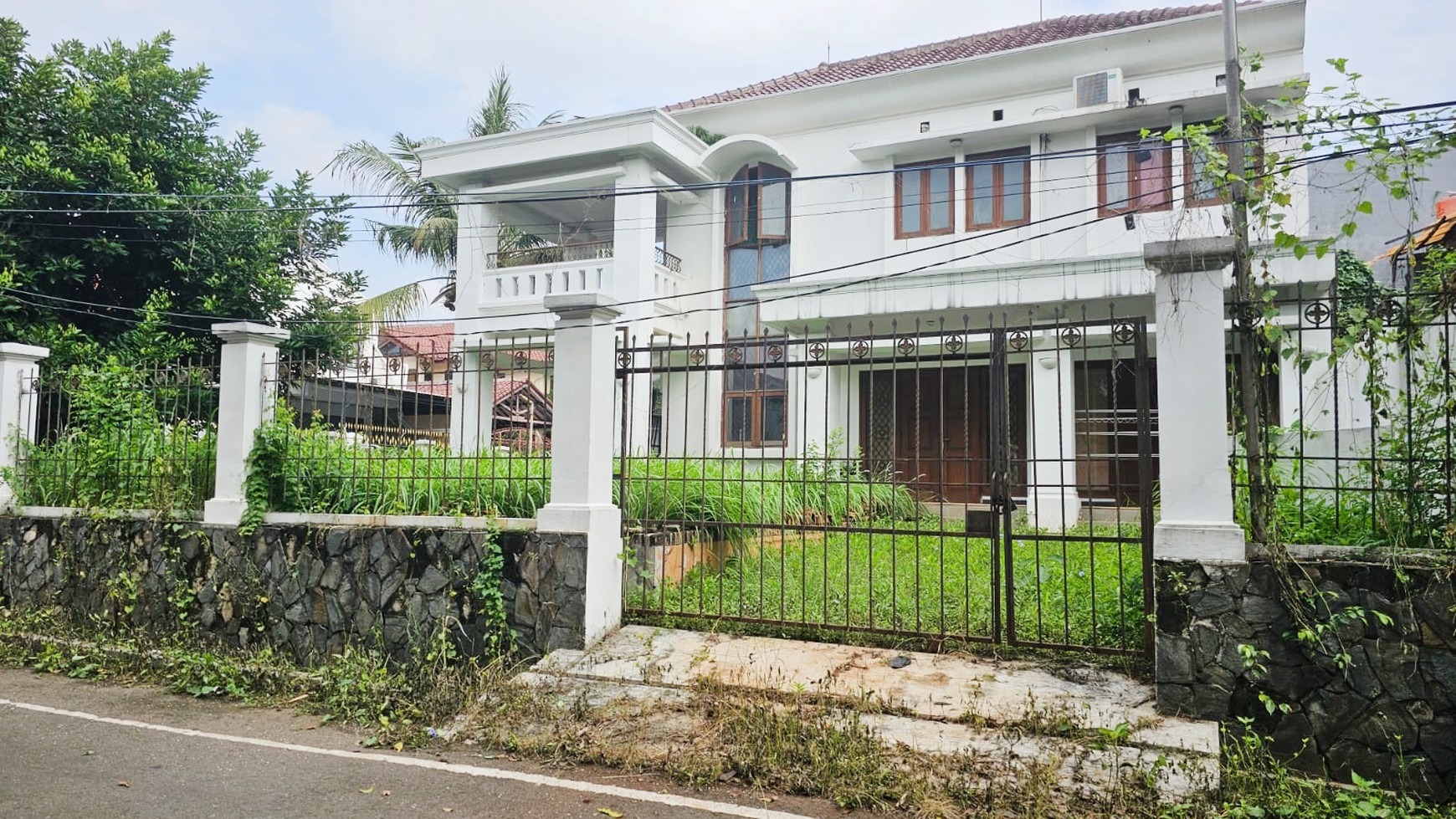 Rumah Bagus Di Jl Teluk Bayur Duren Sawit Jakarta Timur