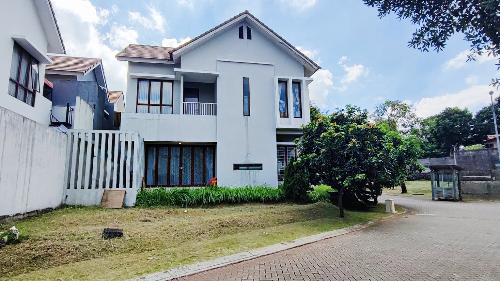 Rumah Bagus Di Discovery Conserva, Bintaro Jaya Sektor 9