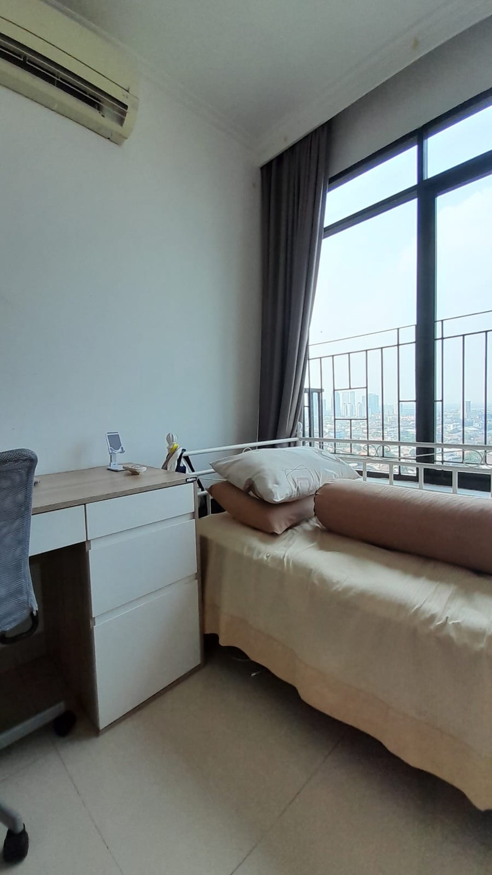 Apartemen Hampton Park, luas 105meter di Pondok Indah, Jakarta Selatan