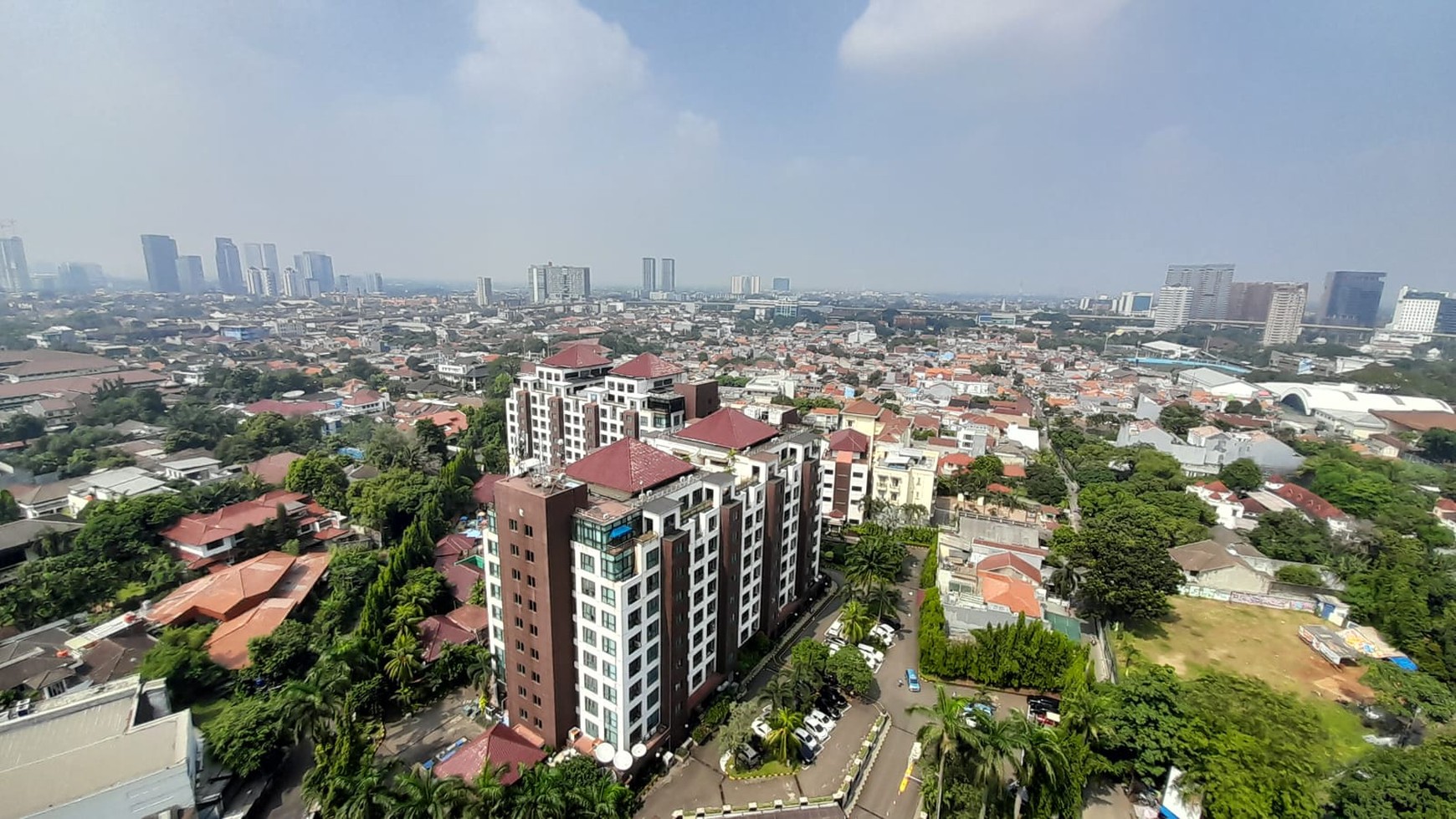 Apartemen Hampton Park, luas 105meter di Pondok Indah, Jakarta Selatan