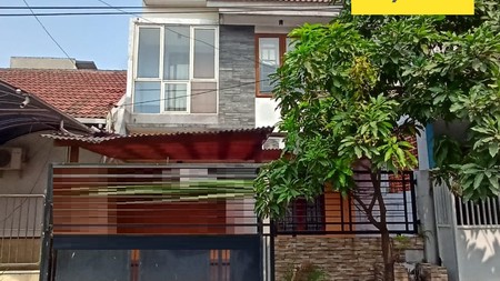 Rumah 2 lantai si di Siwalankerto Permai, Surabaya 