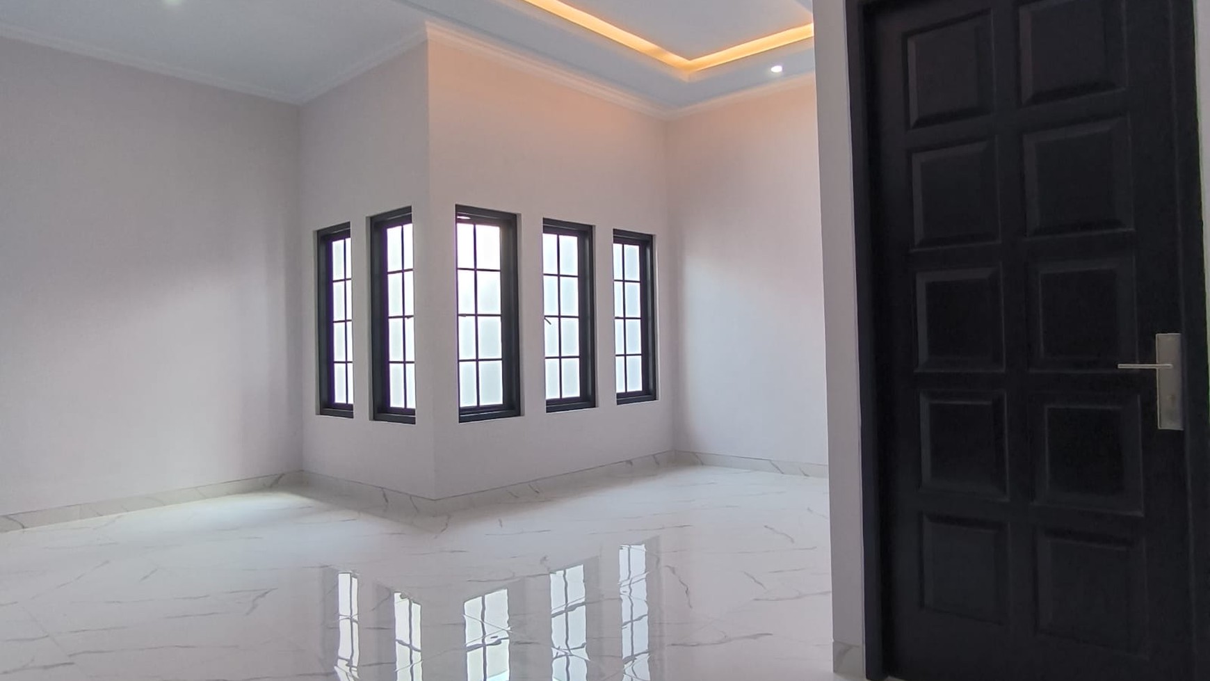 Rumah Brand New, Luxury di Rawamangun