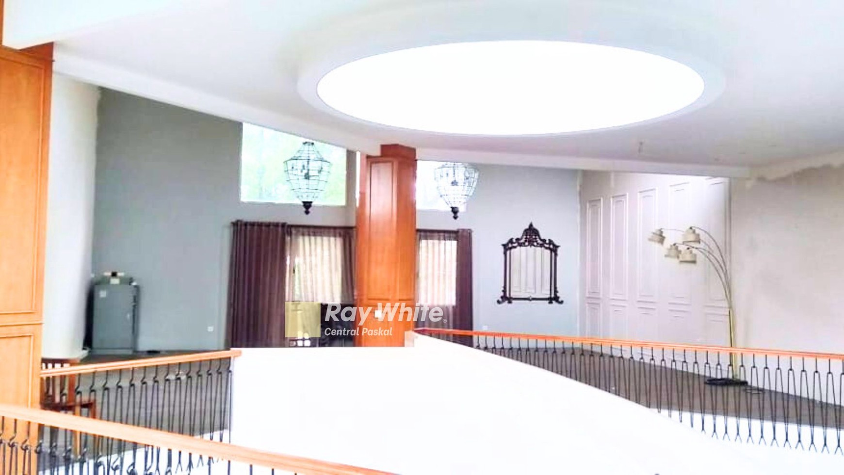 DIJUAL RUMAH KANTOR 2 LANTAI DAERAH DR OTTEN