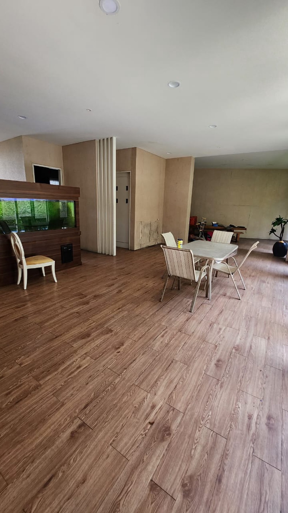 Dijual Rumah Royal Residence Ada Kolam renang Surabaya Barat