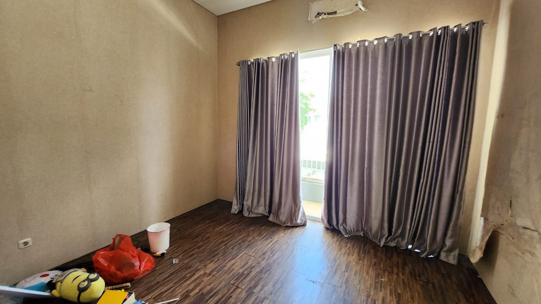 Dijual Rumah Royal Residence Ada Kolam renang Surabaya Barat