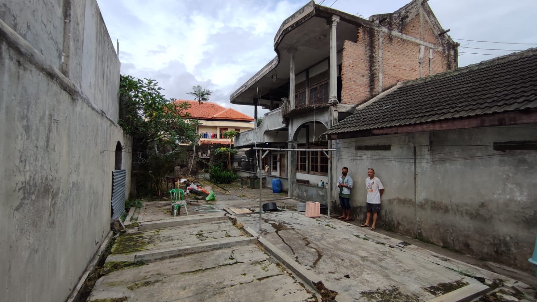 BANGUNAN MULTIFUNGSI 3 KAMAR, DI JL RAYA RINGROAD TIMUR, SLEMAN
