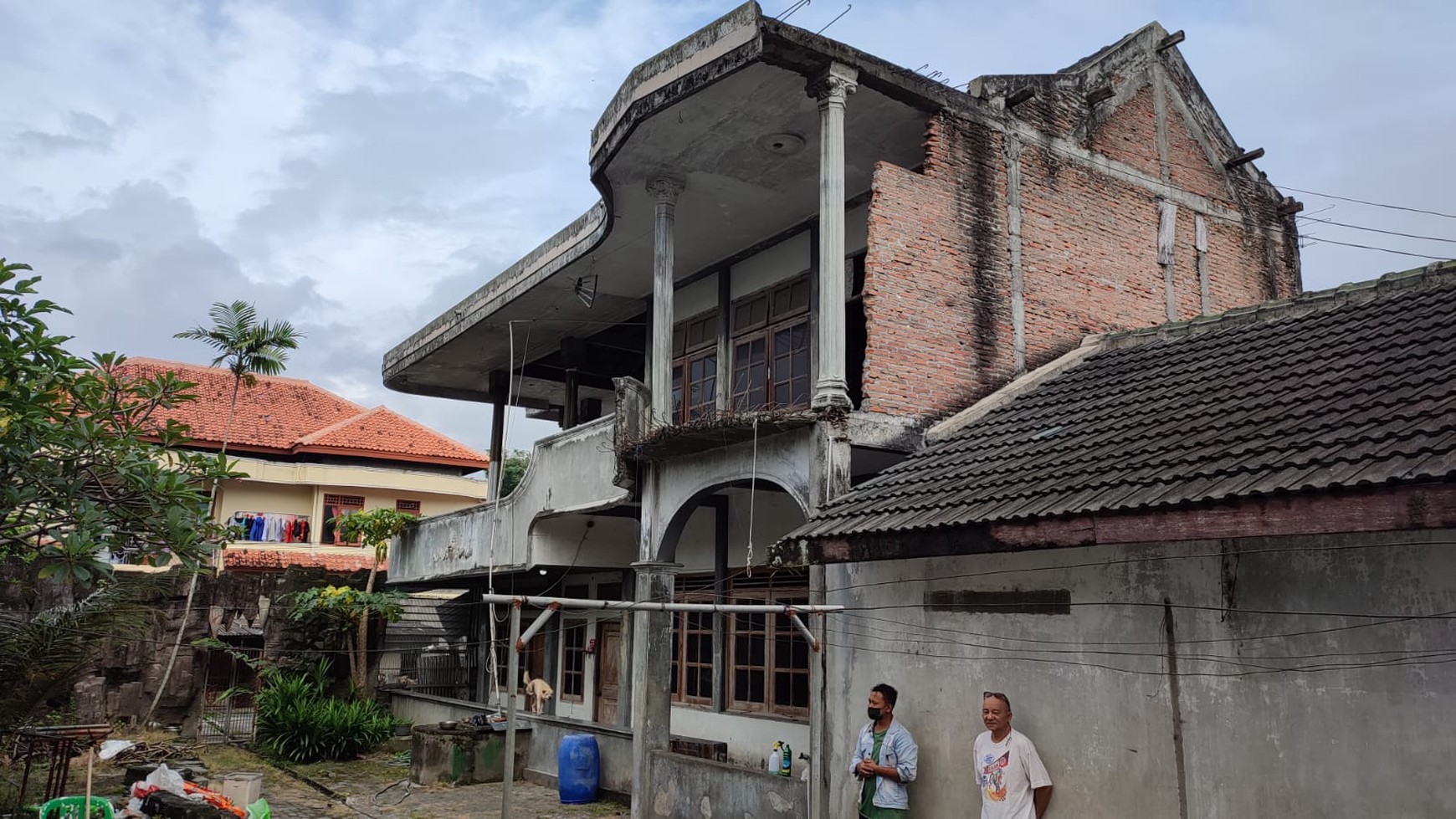 BANGUNAN MULTIFUNGSI 3 KAMAR, DI JL RAYA RINGROAD TIMUR, SLEMAN