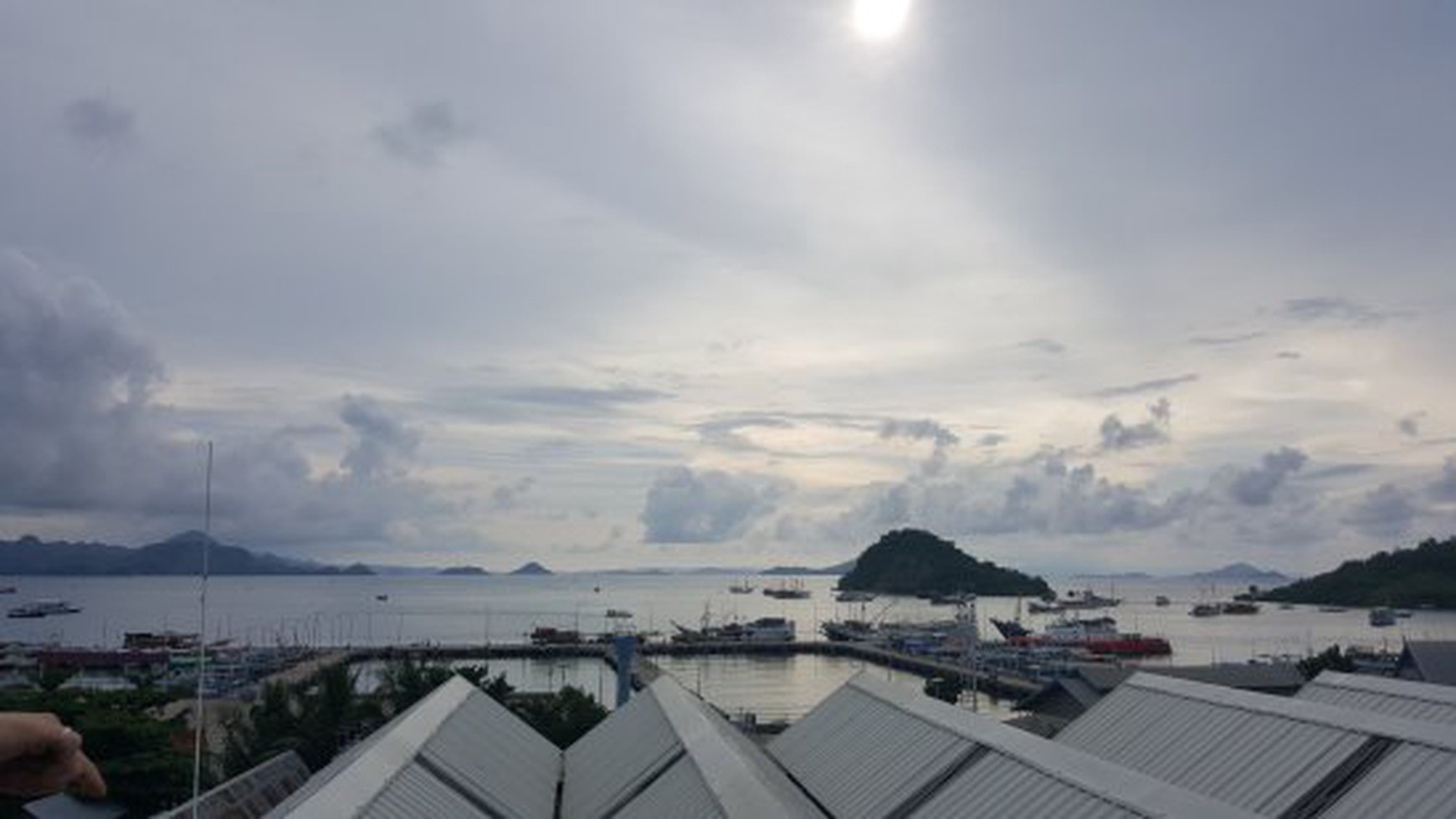 For Sale Freehold - Restaurant , bar and rooms  with  harbour view in the tourist centre of  Labuan Bajo city  , East Nusa Tenggara