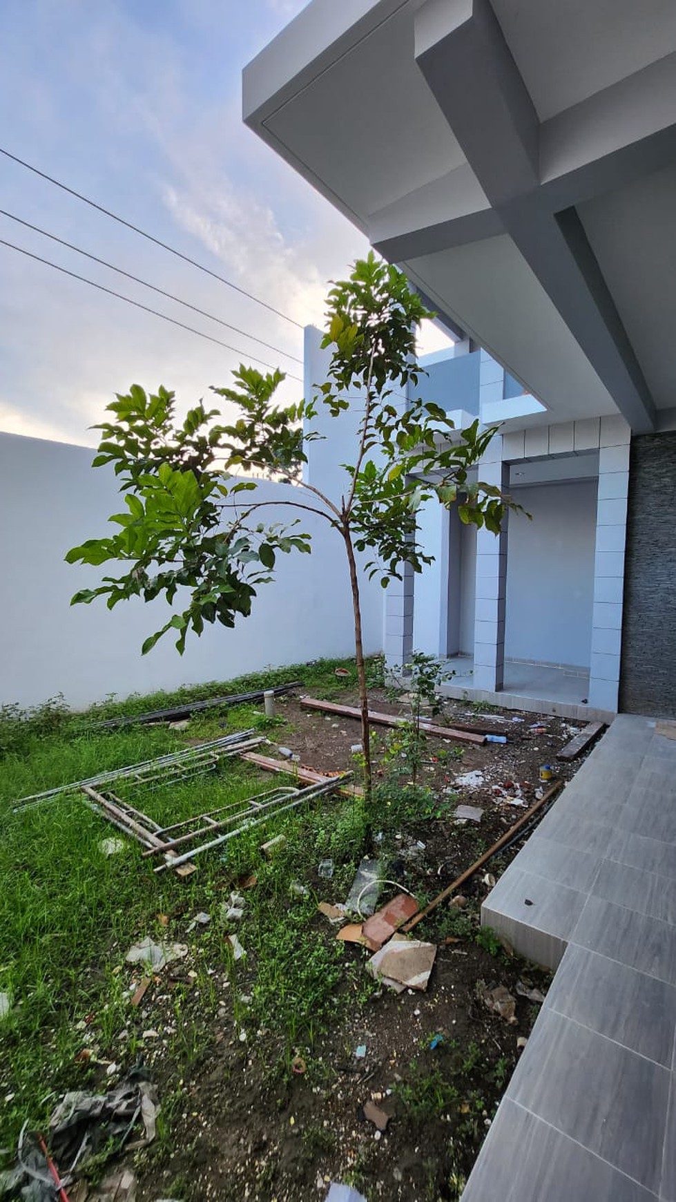 Dijual Rumah Cantik Siap Huni Royal Residence Wiyung Surabaya Barat