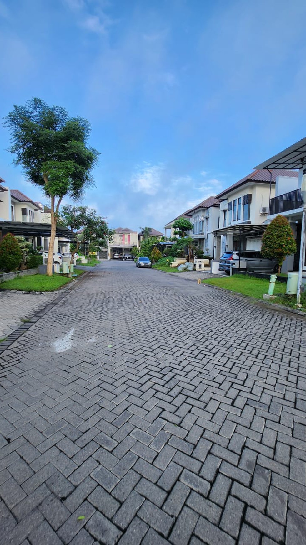 Dijual Rumah Cantik Siap Huni Royal Residence Wiyung Surabaya Barat