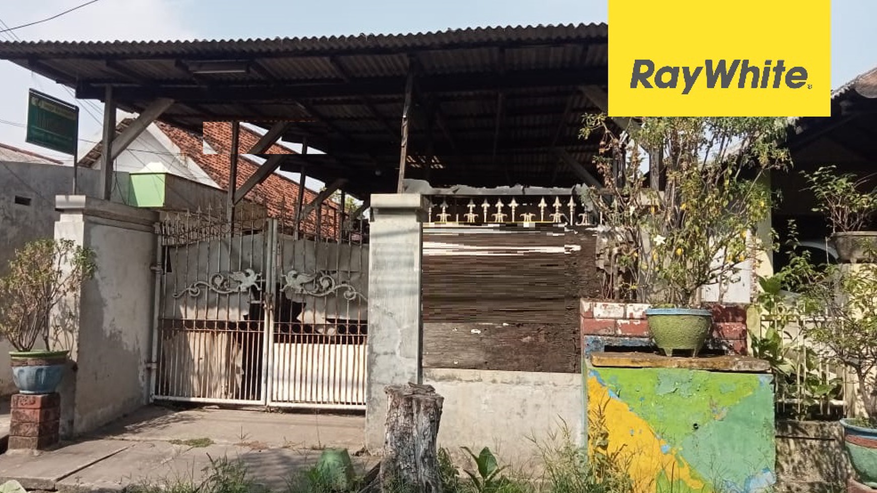 Rumah Kos SHM di Raya Petemon, Surabaya 