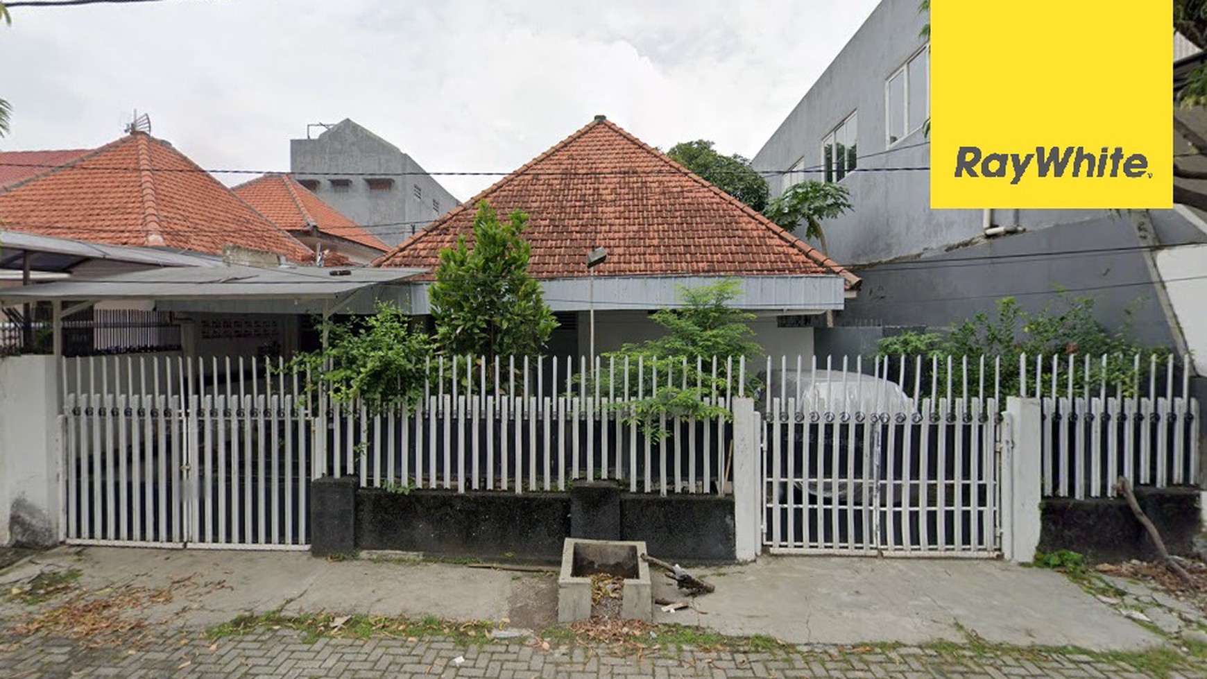 Rumah di Pusat Kota Surabaya, Cipunegara, Darmo 