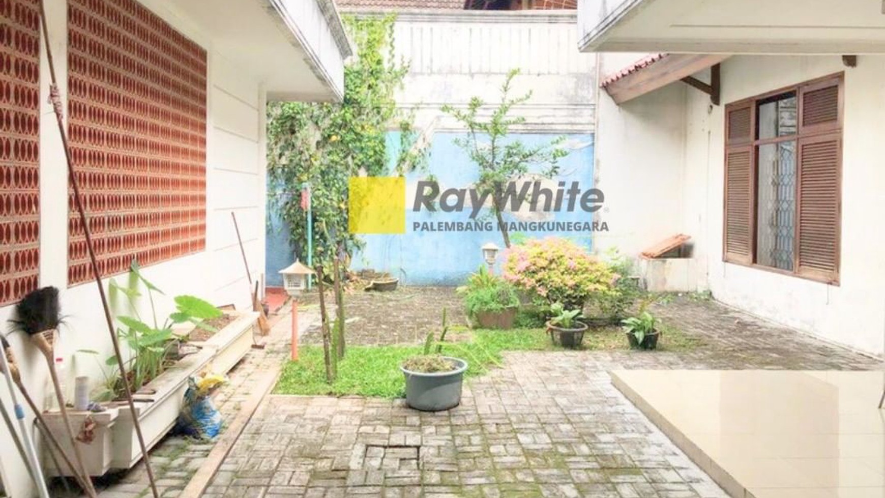 DIJUAL RUMAH