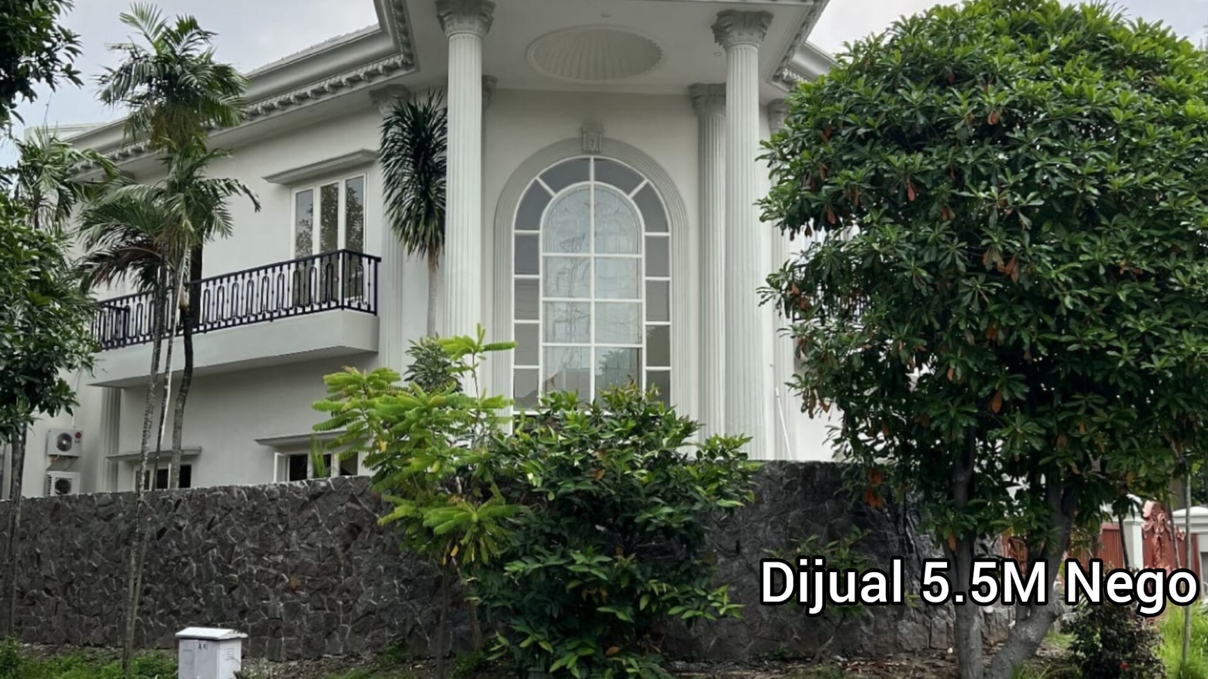 Dijual Rumah Baru  Babatan Pratama Semifurnish Lux